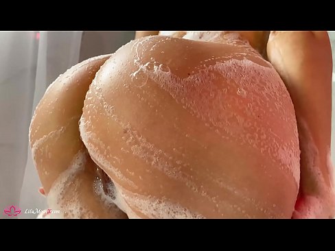 ❤️ Brunette Masturbates obo pẹlu Vibrator to Intense Orgasm ni Shower ️❌  Ibalopo